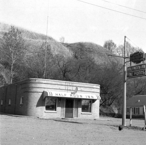 Half Moon Inn